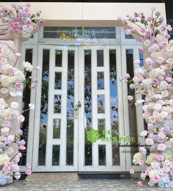 cổng hoa lụa màu hồng h1