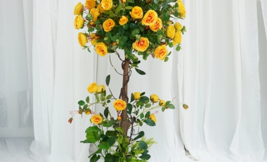 cây hoa nhân tạo trang trí phòng khách 